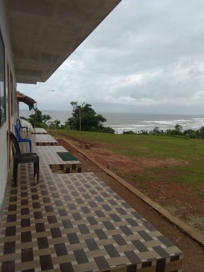 M G Cottage & Dormitory Gokarna  Esterno foto